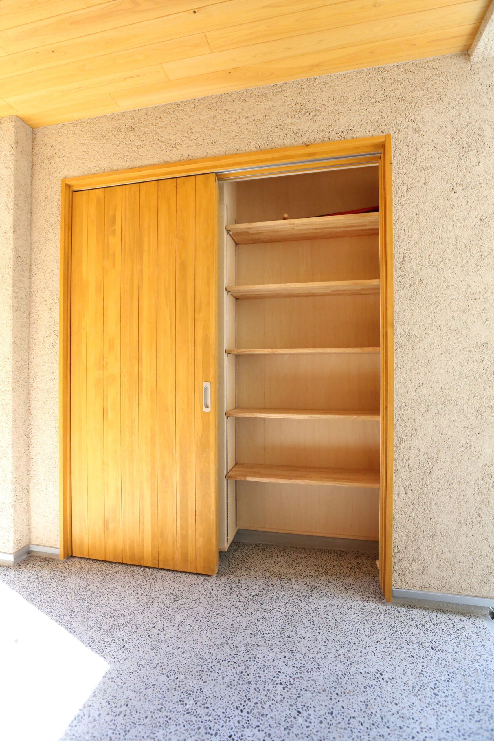 外の道具をしまう外部収納