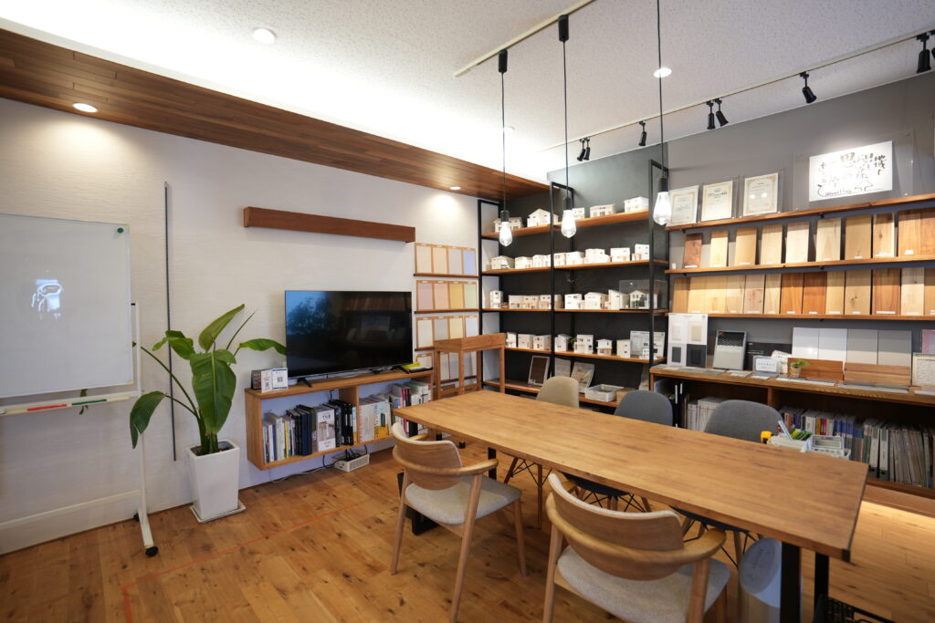 woodplus事務所ショールーム