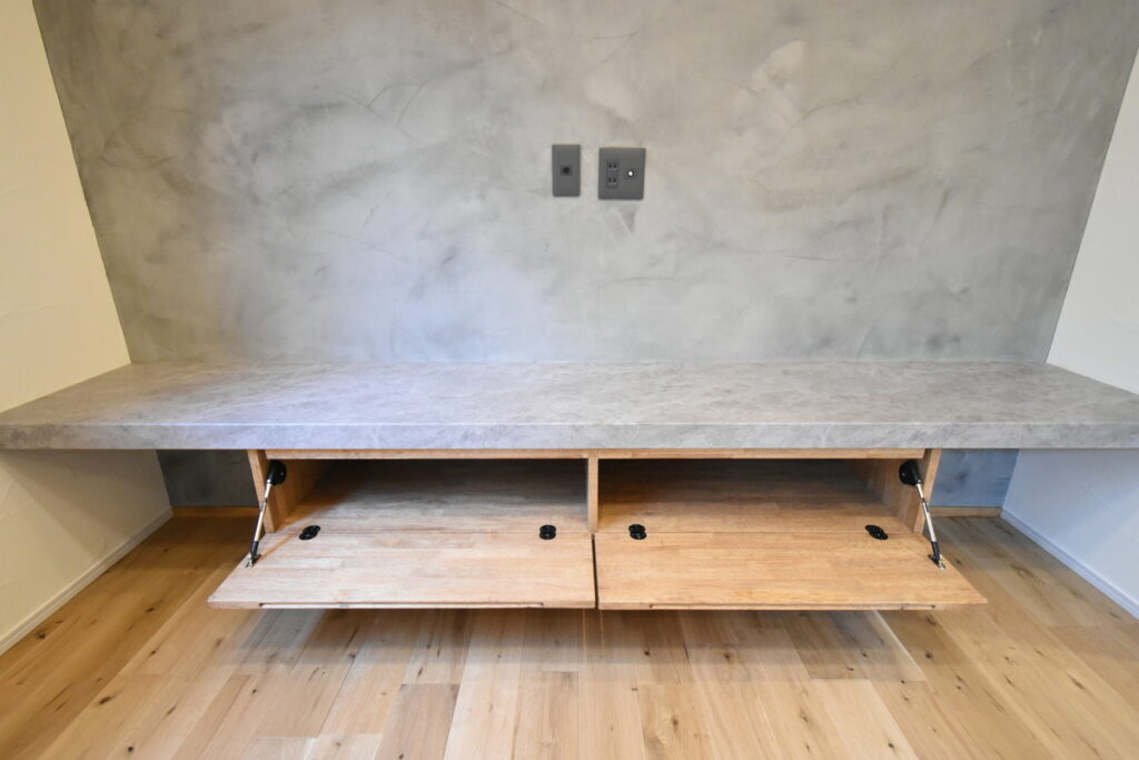 woodplusの造作家具【テレビボード】